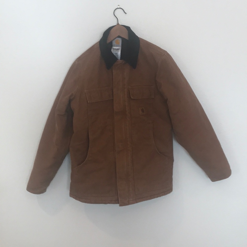 Women’s Carhartt jacket.